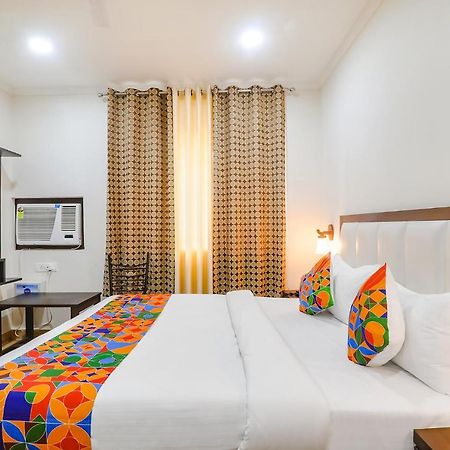 Fabhotel Shyam Inn カーンプル エクステリア 写真