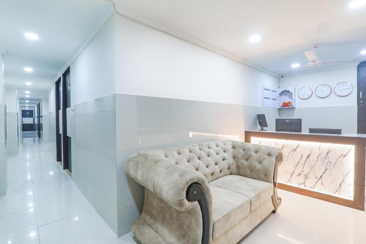 Fabhotel Shyam Inn カーンプル エクステリア 写真